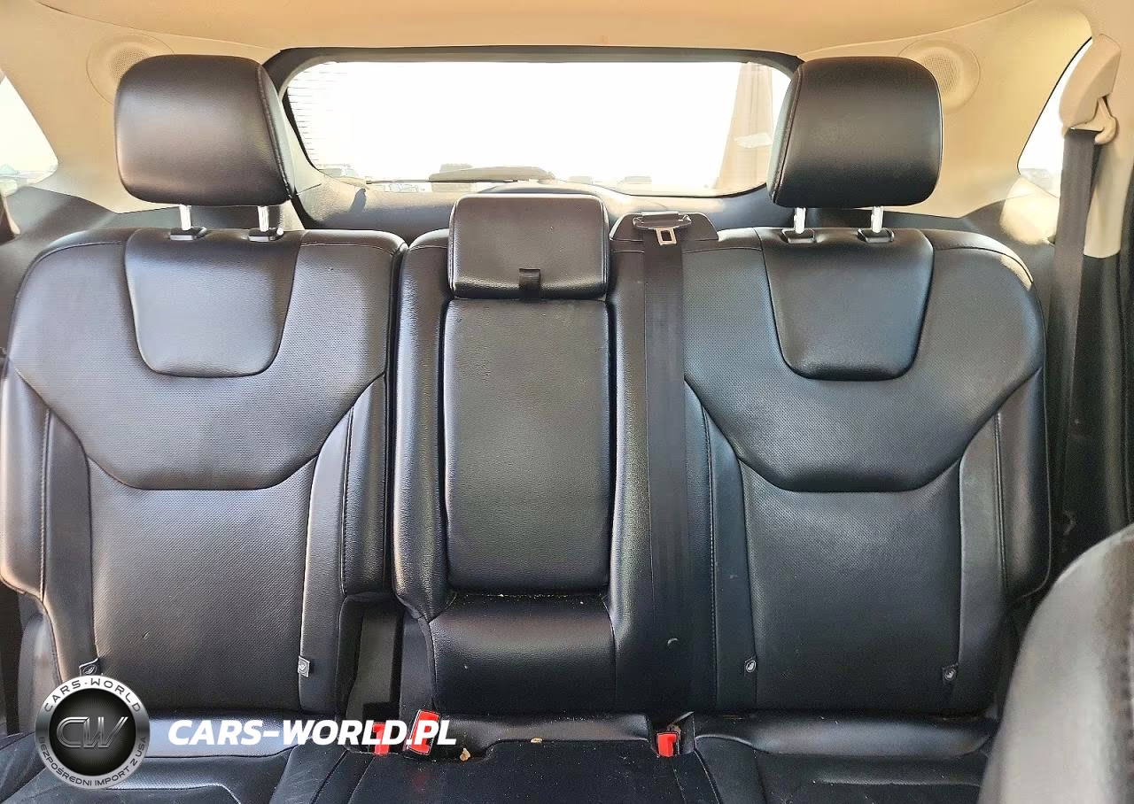 2018 Ford Edge Titanium VIN:2FMPK3K89JBC43914 - 10