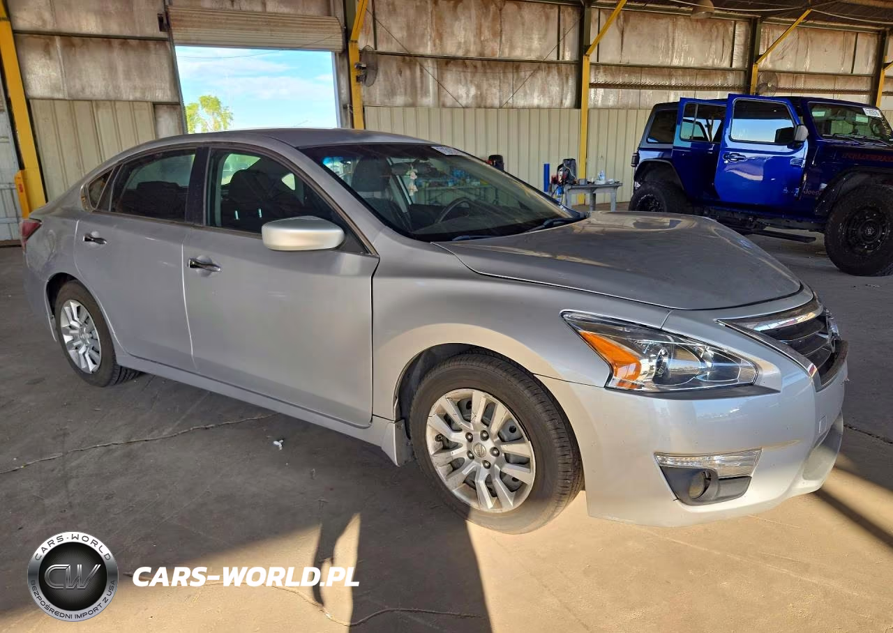 2015 Nissan Altima 2.5 S VIN:1N4AL3AP8FC412866 - 4