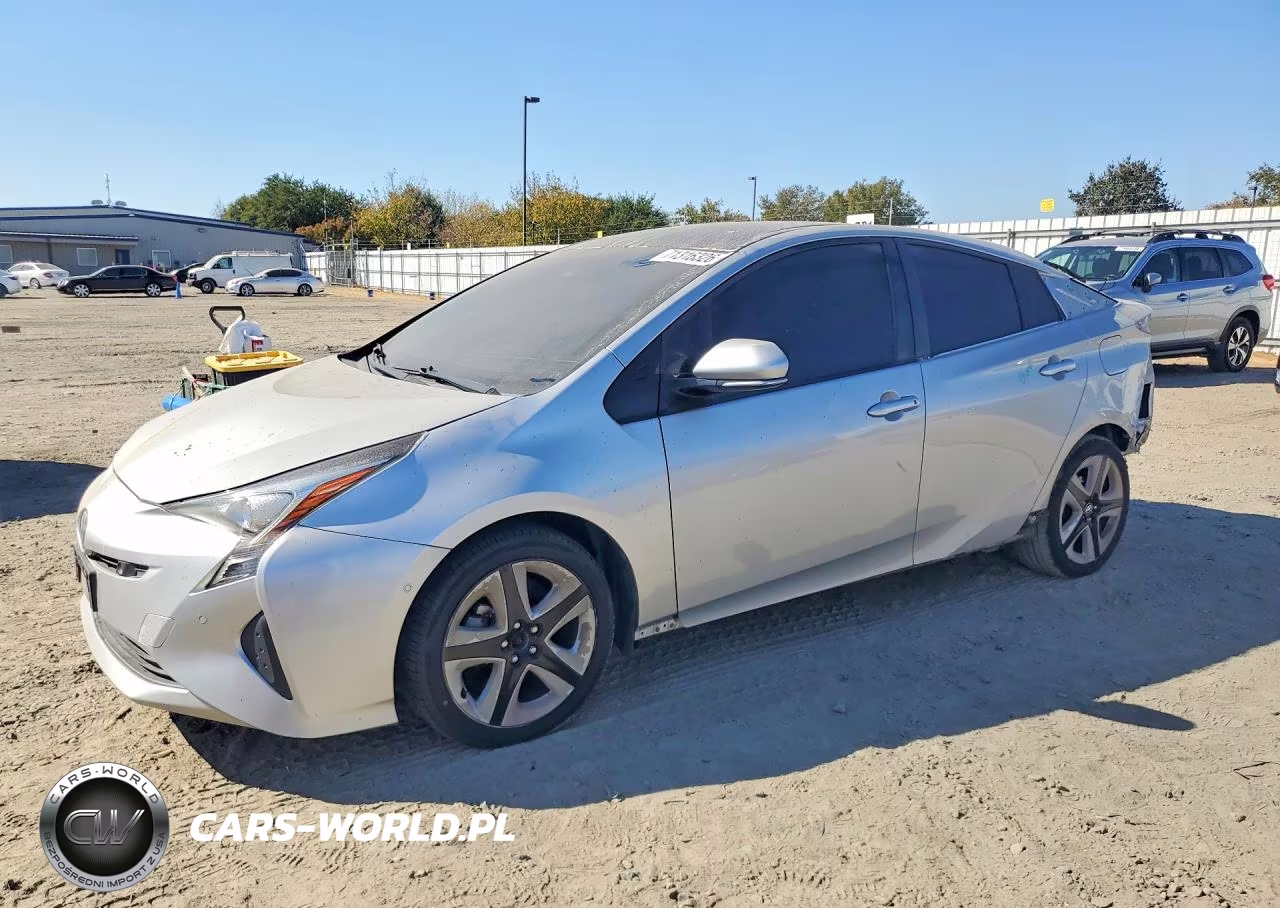 2016 Toyota Prius Four Touring