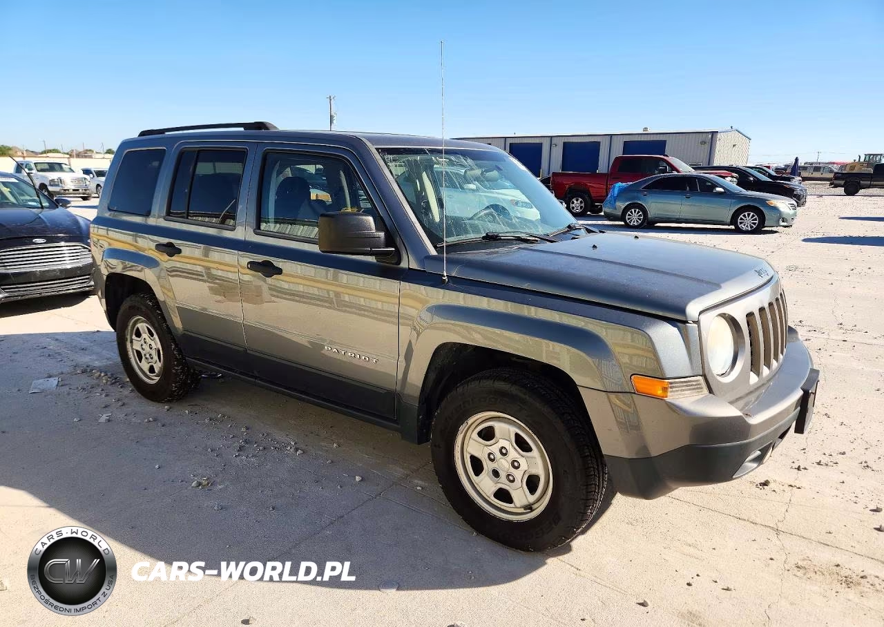 2014 Jeep Patriot Sport VIN:1C4NJRBBXED529123 - 4