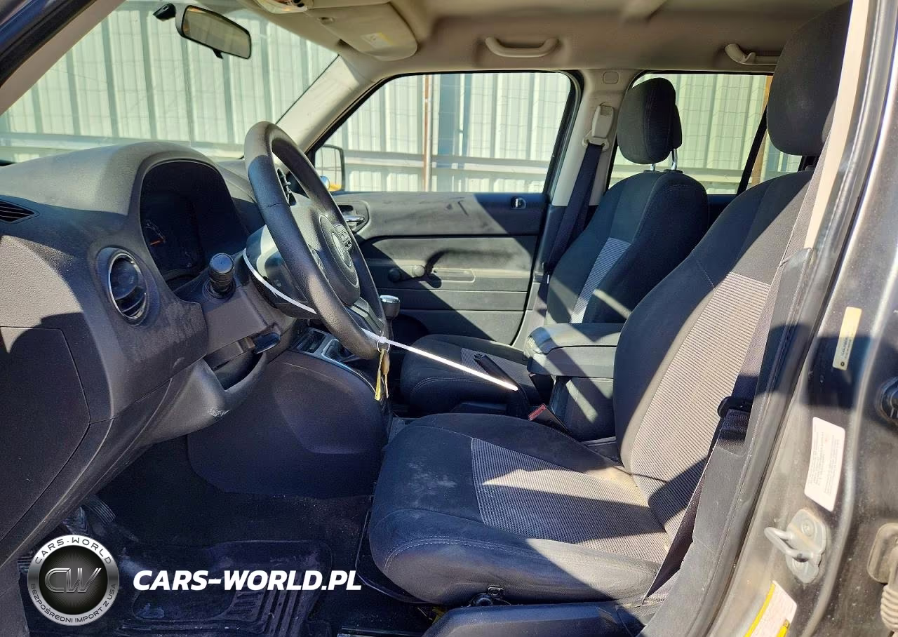 2014 Jeep Patriot Sport VIN:1C4NJRBBXED529123 - 7
