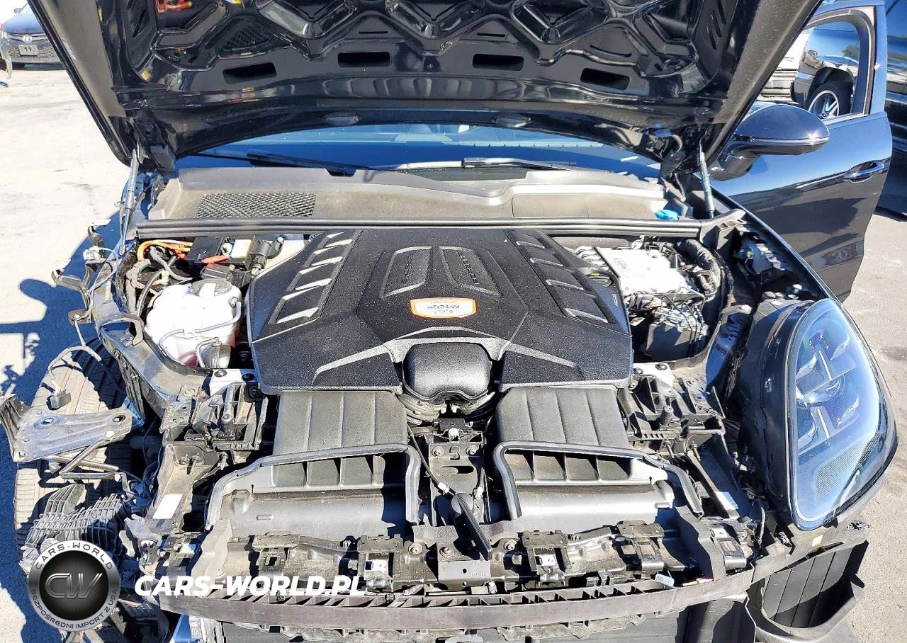 2023 Porsche Cayenne Gts Coupe VIN:WP1BG2AY5PDA32643 - 12