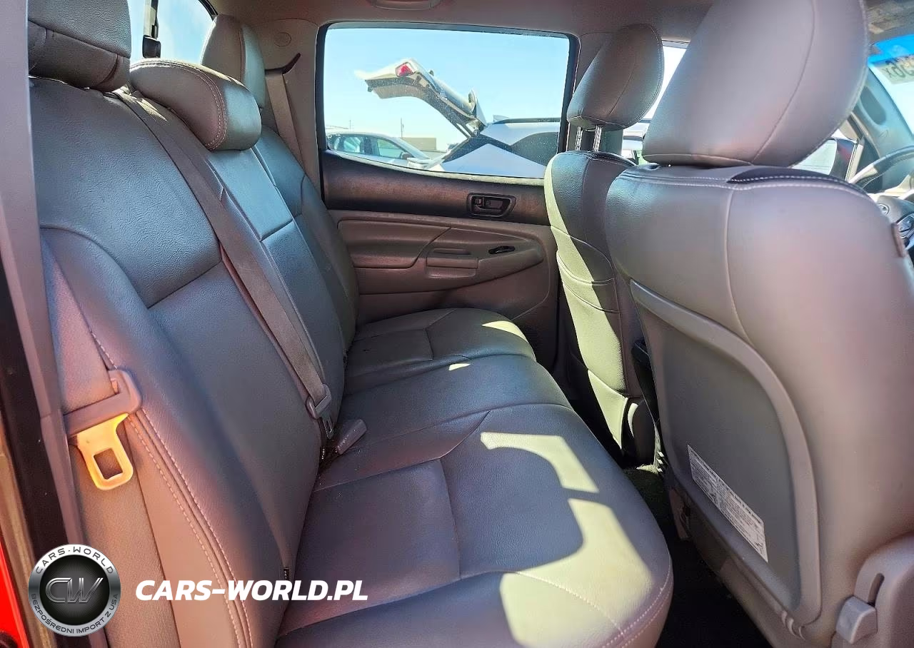 2014 Toyota Tacoma V6 VIN:3TMLU4EN4EM147973 - 10