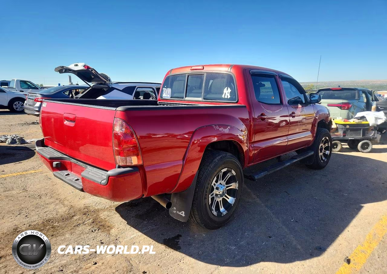 2014 Toyota Tacoma V6 VIN:3TMLU4EN4EM147973 - 3