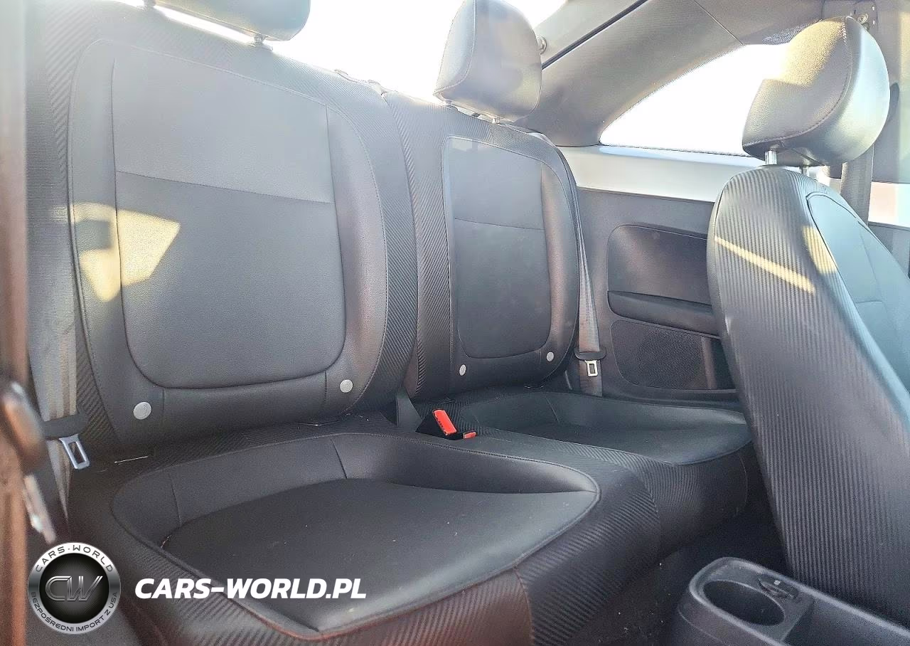 2012 Volkswagen Beetle VIN:3VWJP7AT1CM601921 - 10
