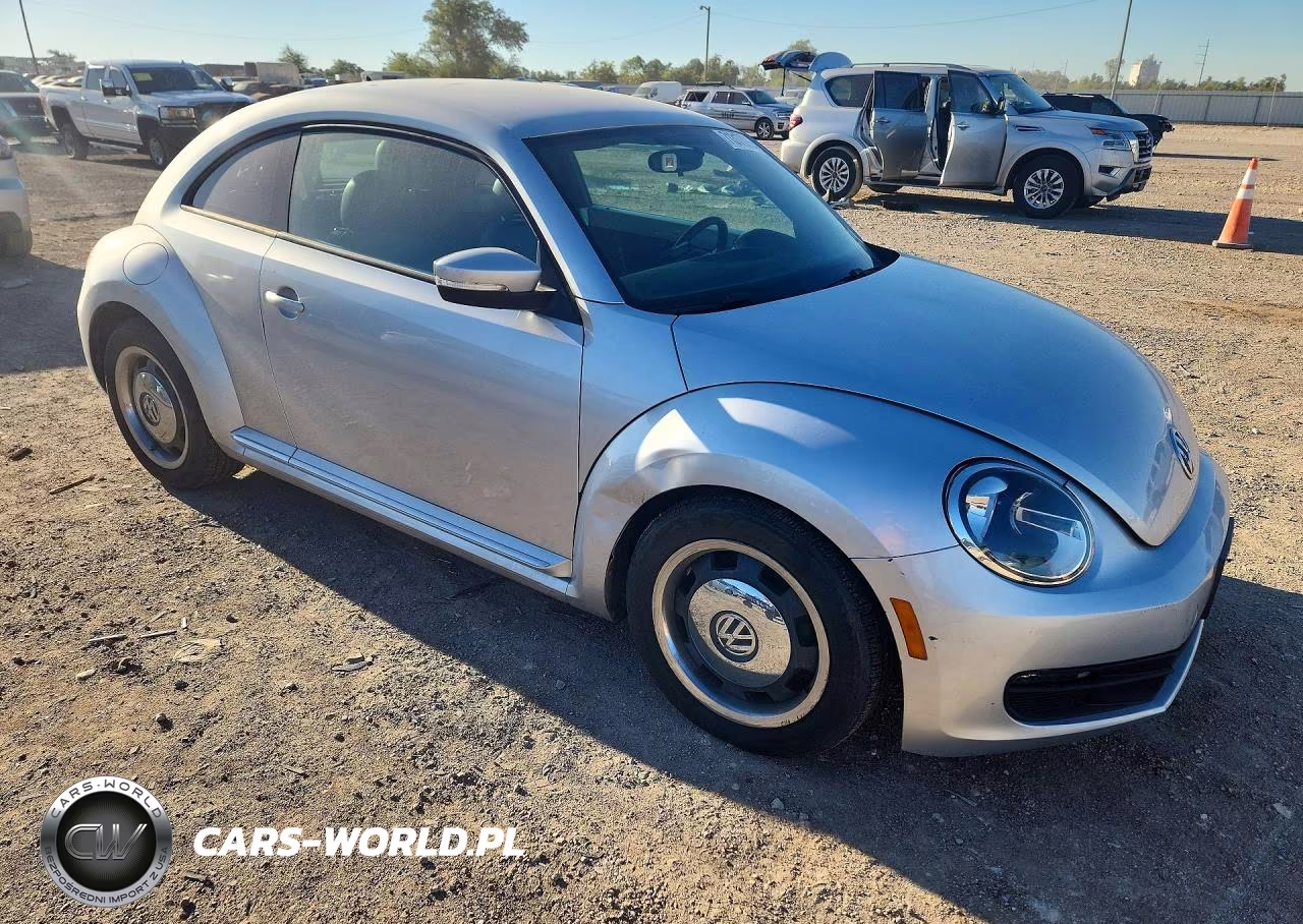 2012 Volkswagen Beetle VIN:3VWJP7AT1CM601921 - 4