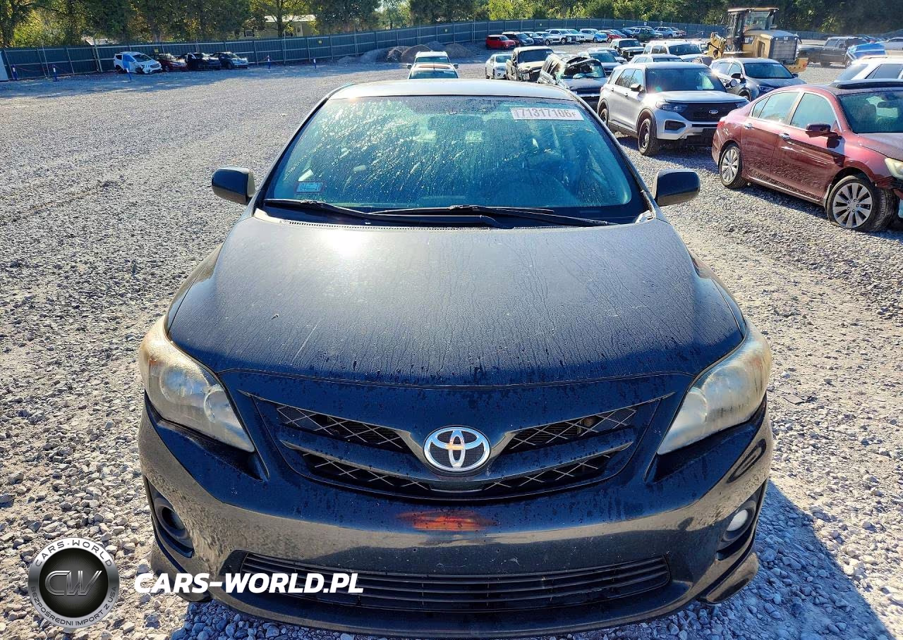2011 Toyota Corolla S VIN:2T1BU4EE7BC688872 - 5