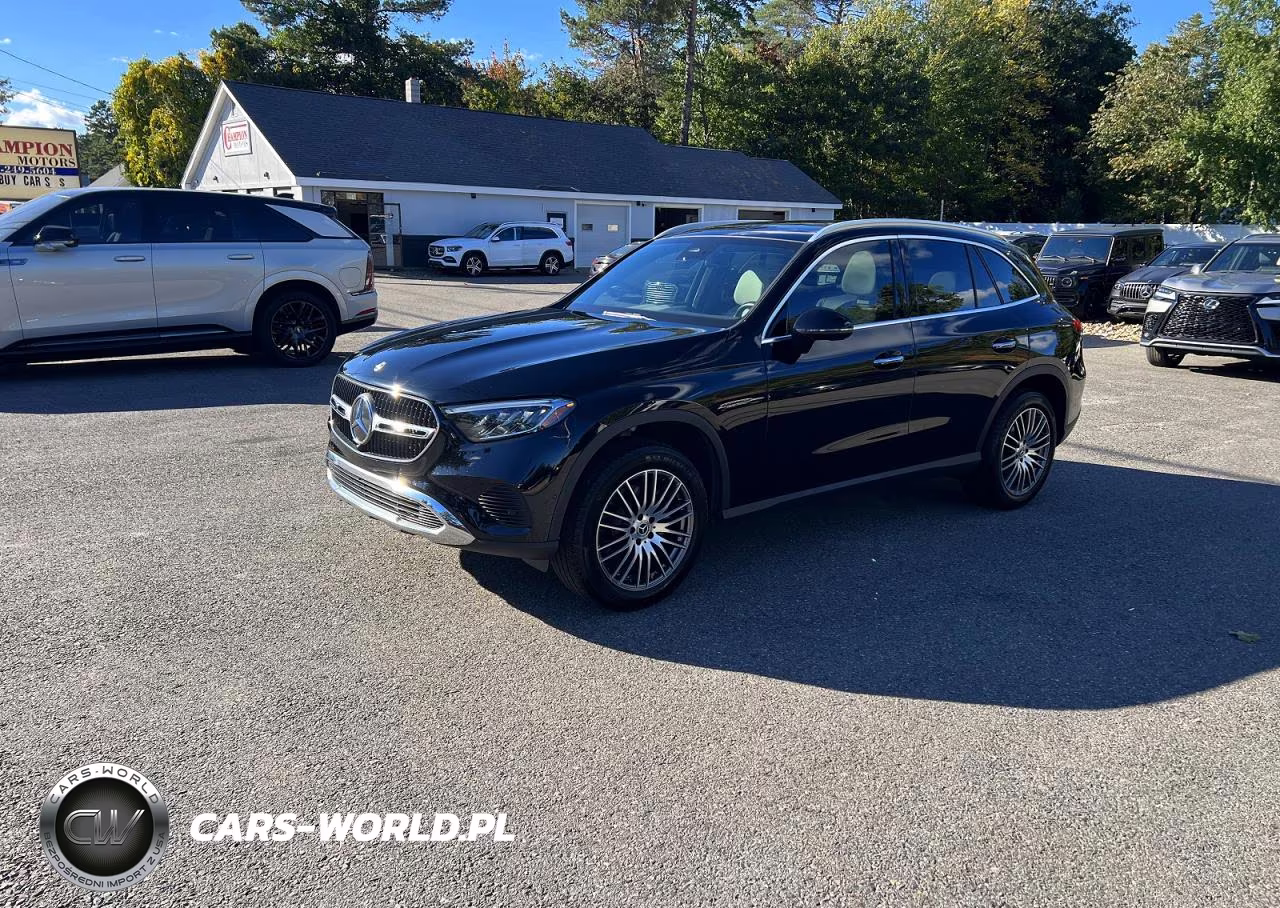 2024 Mercedes-Benz Glc 300 – zdjęcie 1 z 10