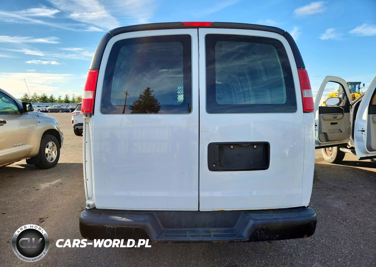 2017 GMC Savana 2500 Cargo Delivery Van VIN:1GTW7AFF0H1914343 - 6