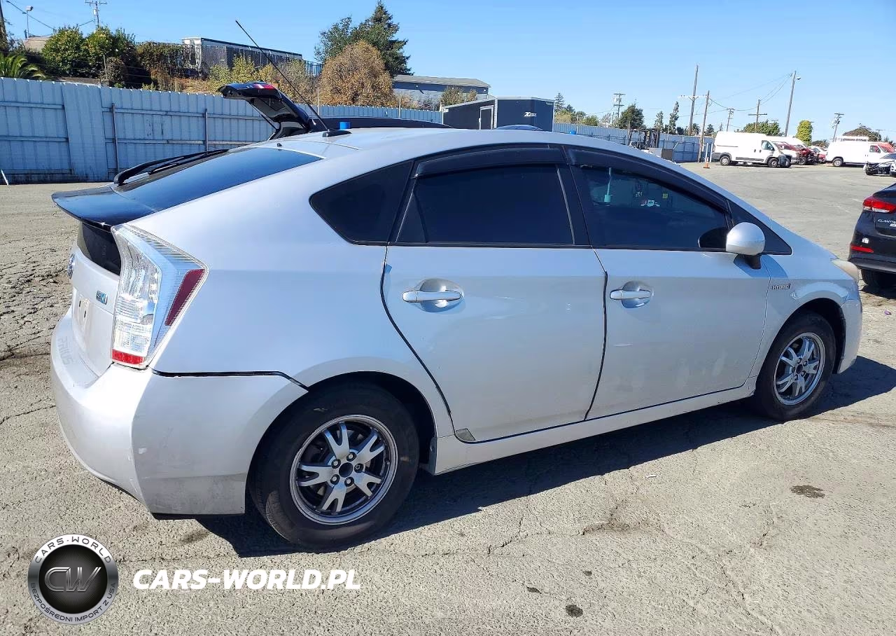 2010 Toyota Prius Iii VIN:JTDKN3DUXA0183580 - 3