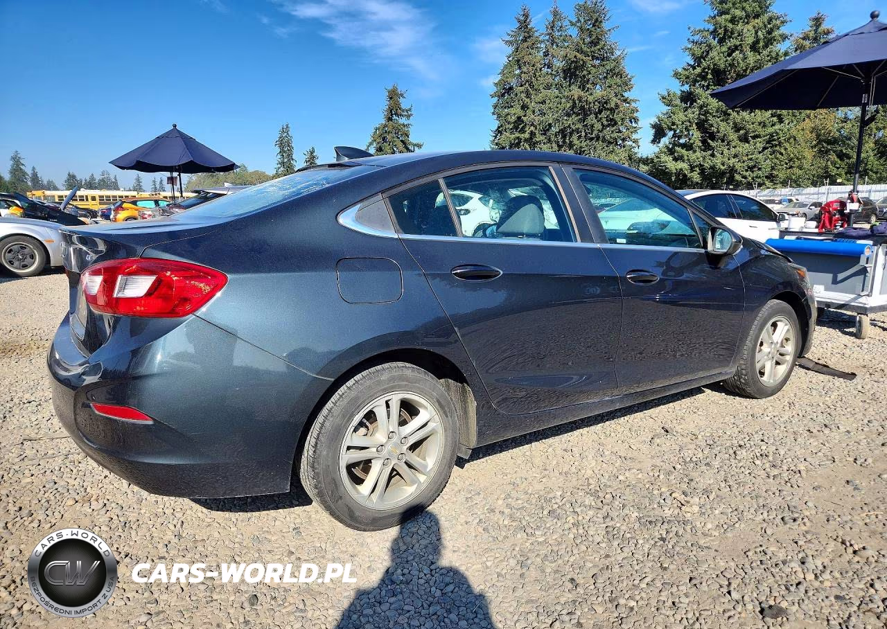 2017 Chevrolet Cruze Lt VIN:1G1BE5SMXH7201763 - 3