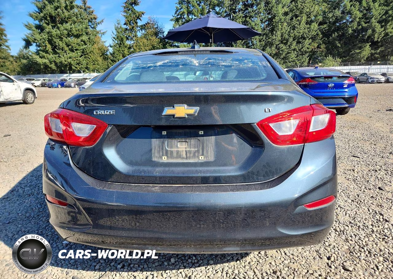 2017 Chevrolet Cruze Lt VIN:1G1BE5SMXH7201763 - 6
