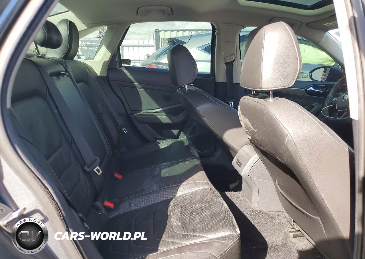 2020 Volkswagen Jetta Sel Premium VIN:3VWGB7BU5LM059223 - 10