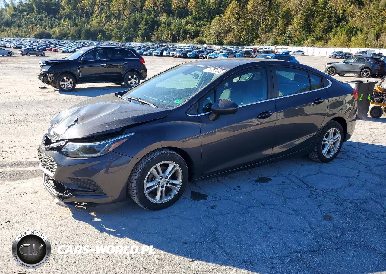 2017 Chevrolet Cruze Lt VIN:1G1BE5SM2H7102189 - 1