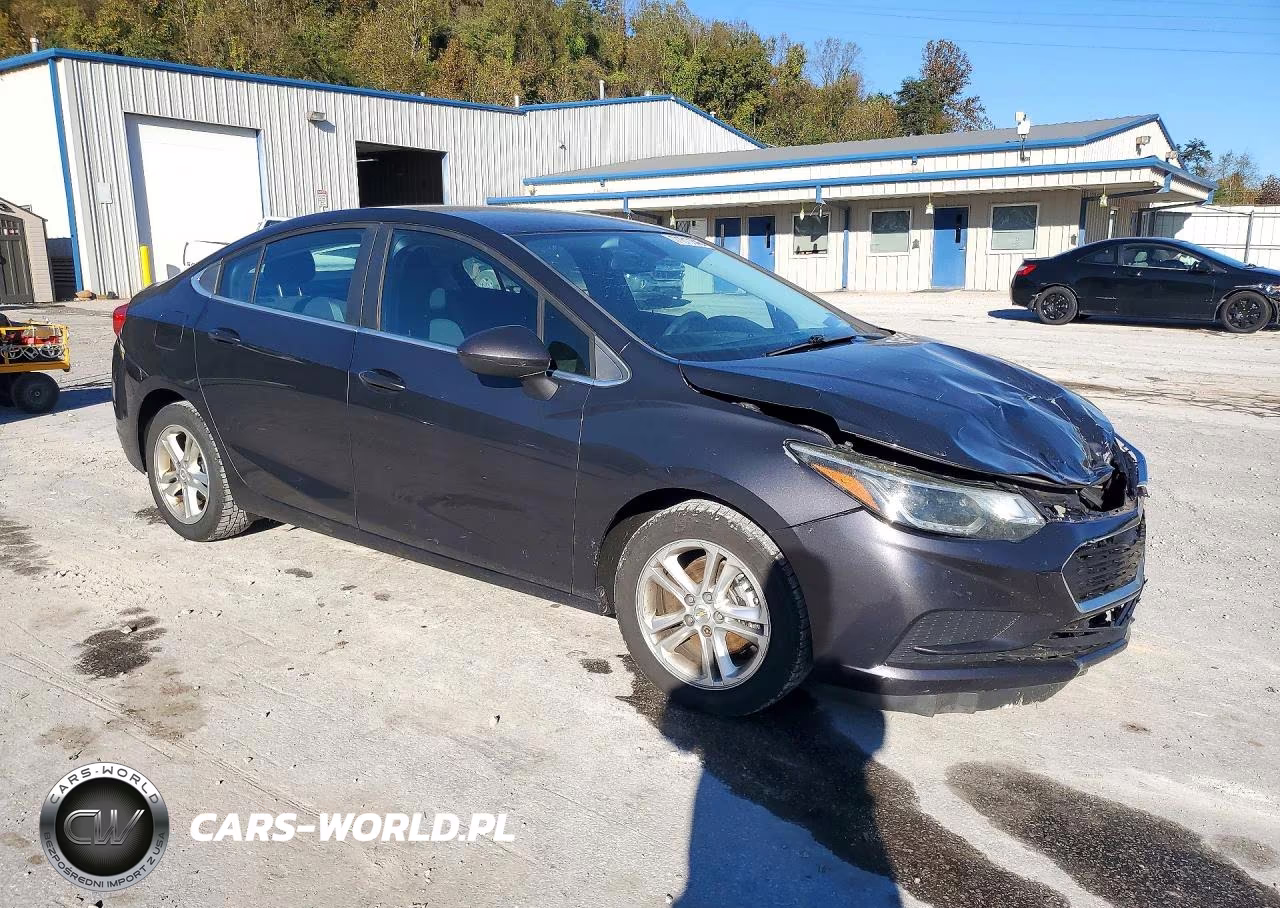2017 Chevrolet Cruze Lt VIN:1G1BE5SM2H7102189 - 4
