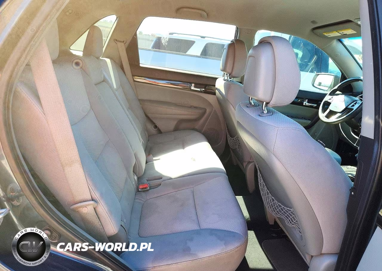 2011 Kia Sorento Lx VIN:5XYKT4A12BG079134 - 10
