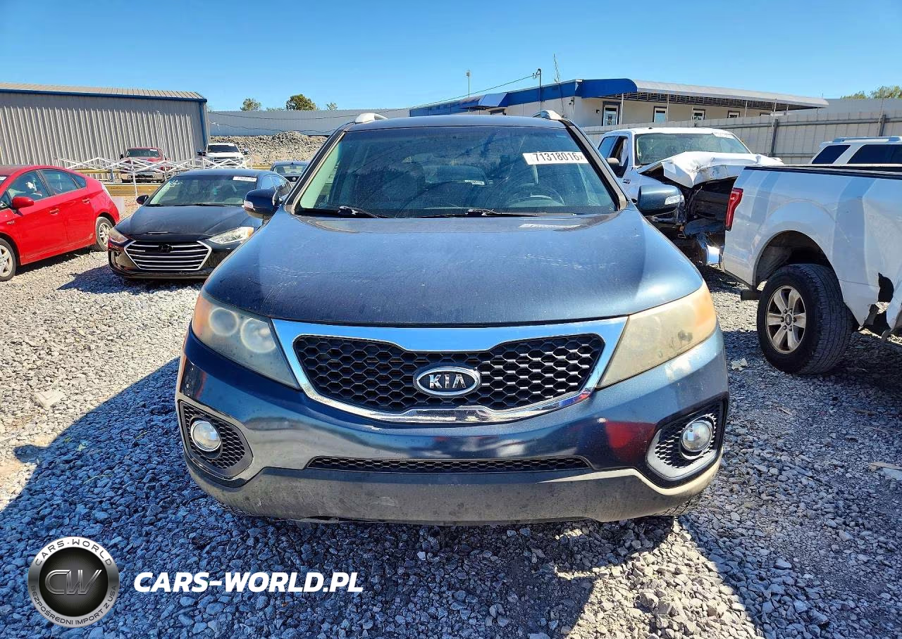 2011 Kia Sorento Lx VIN:5XYKT4A12BG079134 - 5