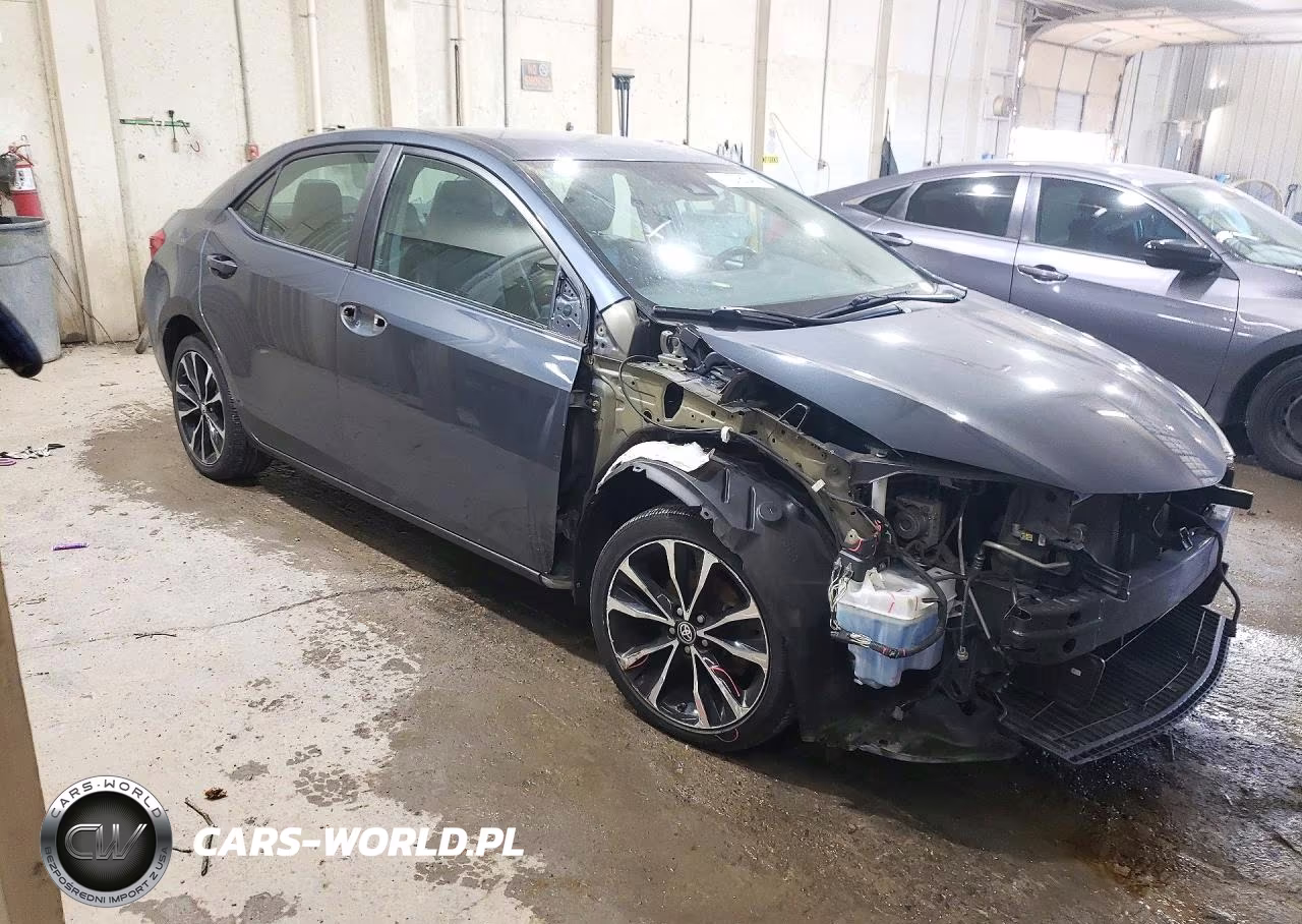 2018 Toyota Corolla Se VIN:2T1BURHE3JC045104 - 4