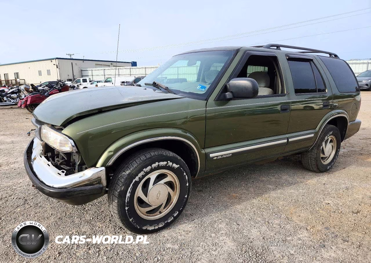 2001 Chevrolet Blazer VIN:1GNDT13W01K198722 - 1