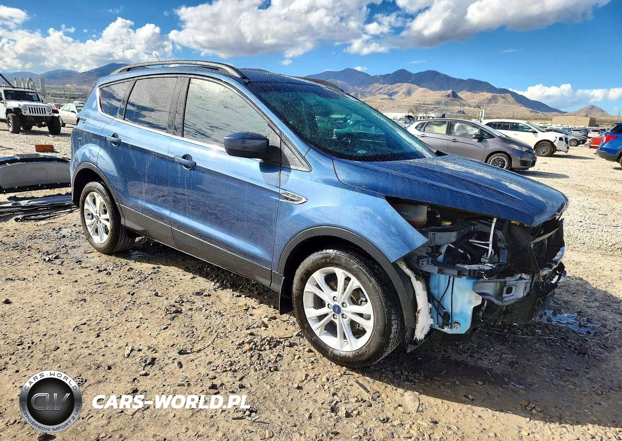 2018 Ford Escape Se VIN:1FMCU0GD0JUB44311 - 4