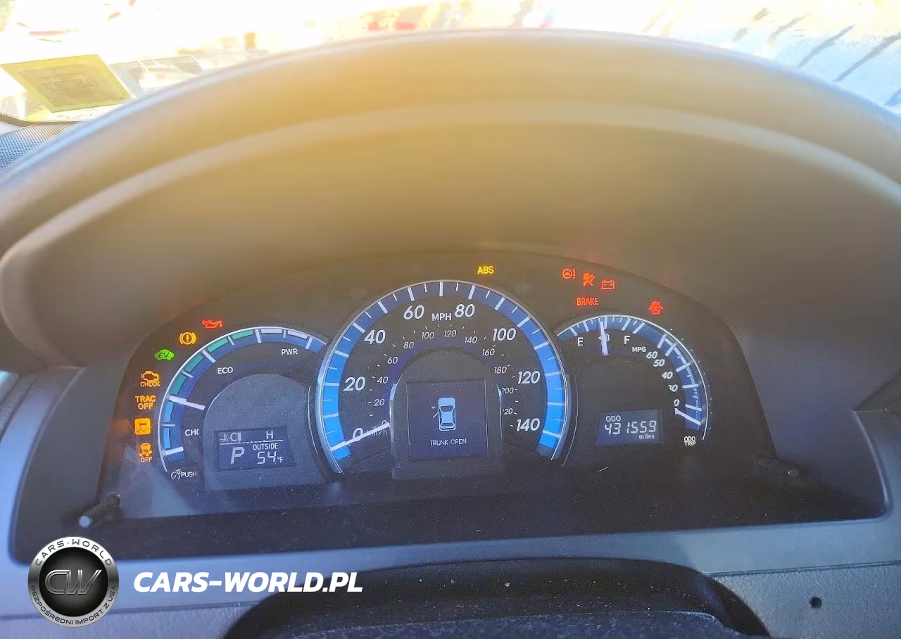 2014 Toyota Camry Hybrid Le VIN:4T1BD1FKXEU137387 - 9