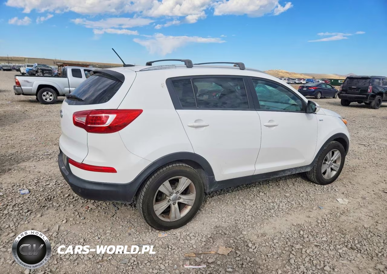 2012 Kia Sportage Lx VIN:KNDPBCA23C7236180 - 3
