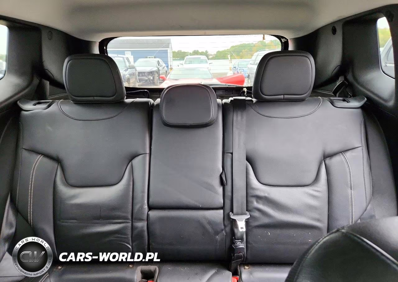 2015 Jeep Renegade Limited VIN:ZACCJADT0FPB65272 - 10