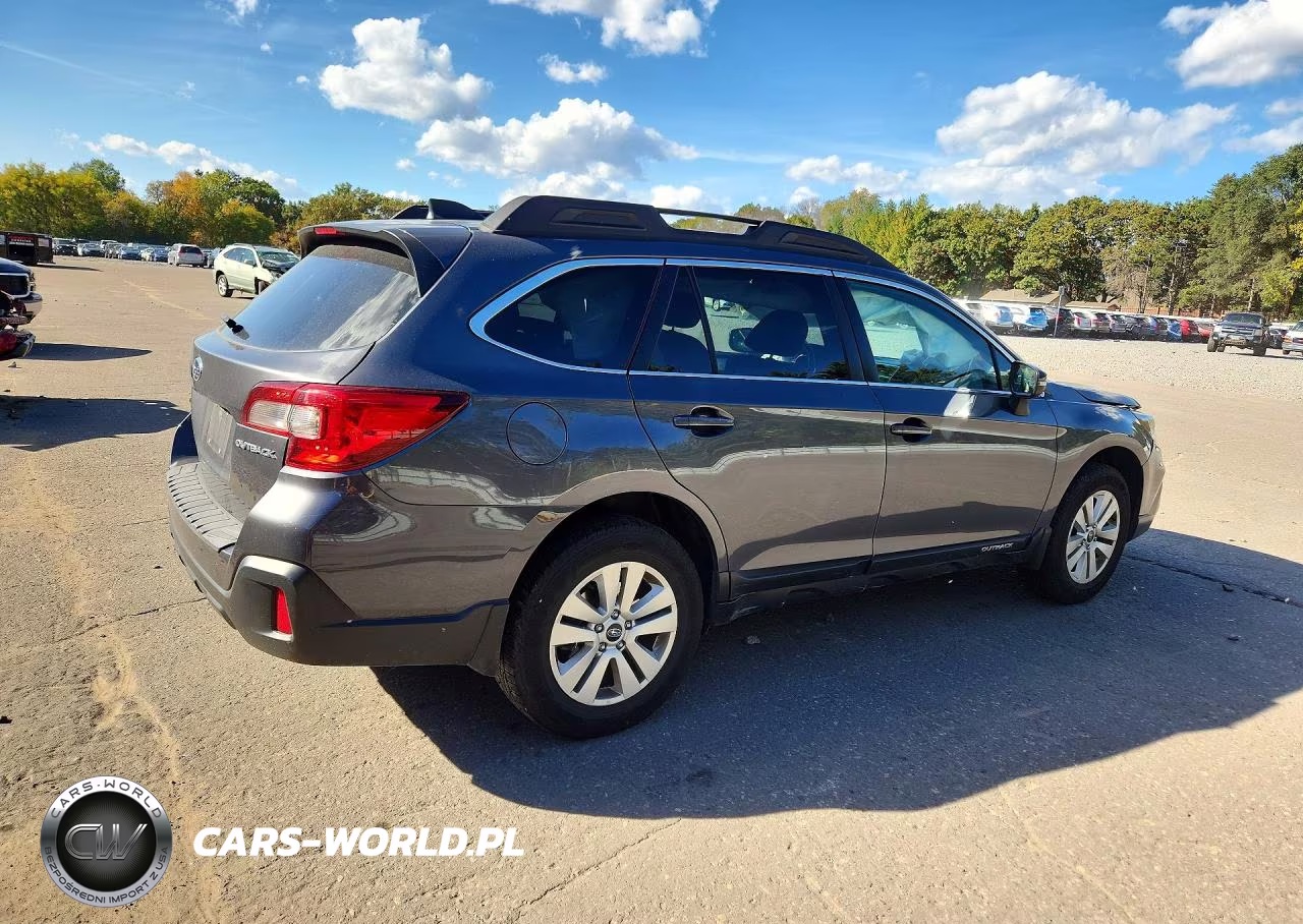 2019 Subaru Outback 2.5I Premium VIN:4S4BSAHC2K3207431 - 3