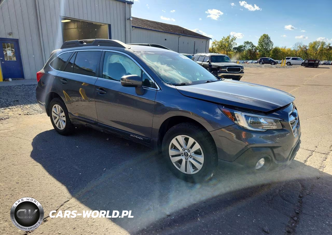 2019 Subaru Outback 2.5I Premium VIN:4S4BSAHC2K3207431 - 4