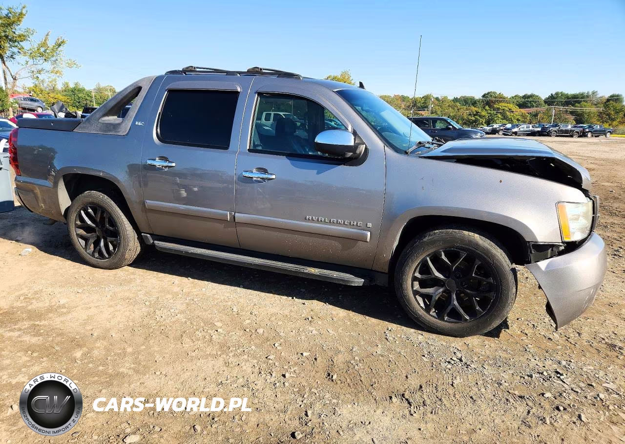 2007 Chevrolet Avalanche K1500 VIN:3GNFK12357G266547 - 4