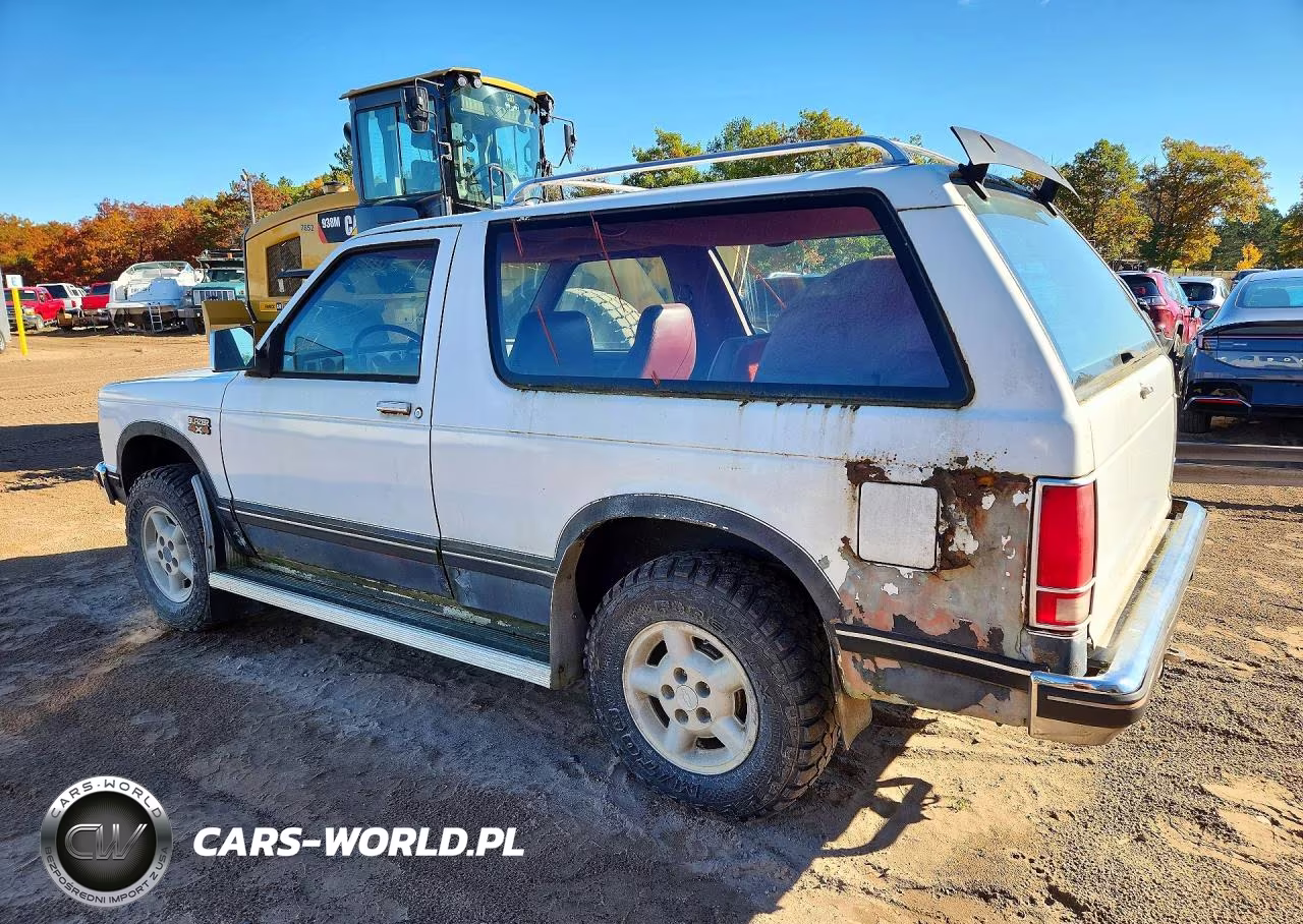 1984 Chevrolet Blazer S10 VIN:1G8CT18B1E0144125 - 2