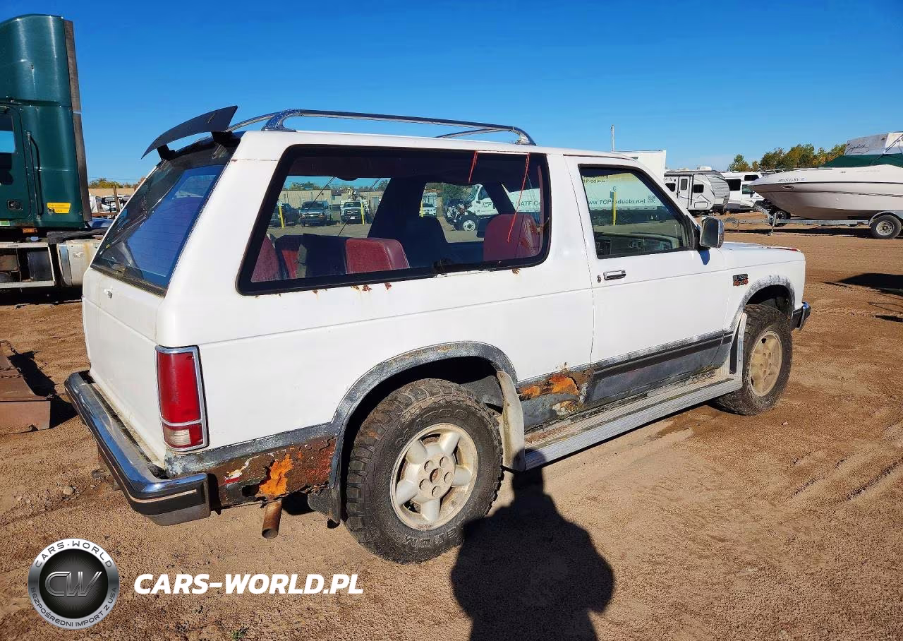 1984 Chevrolet Blazer S10 VIN:1G8CT18B1E0144125 - 3