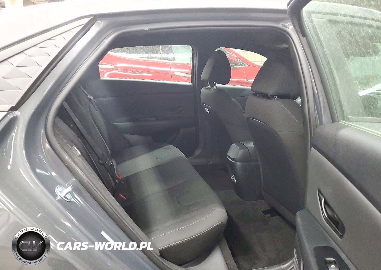 2026 Hyundai Elantra Sel Sport VIN:KMHLM4DGXTU250404 - 10