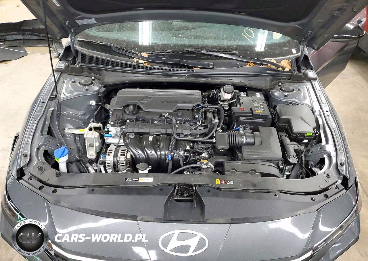2026 Hyundai Elantra Sel Sport VIN:KMHLM4DGXTU250404 - 11