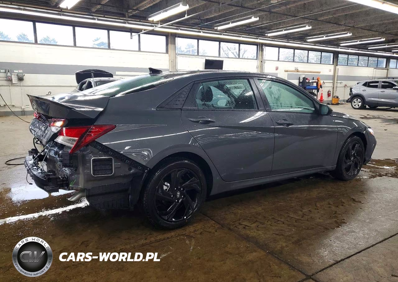 2026 Hyundai Elantra Sel Sport VIN:KMHLM4DGXTU250404 - 3