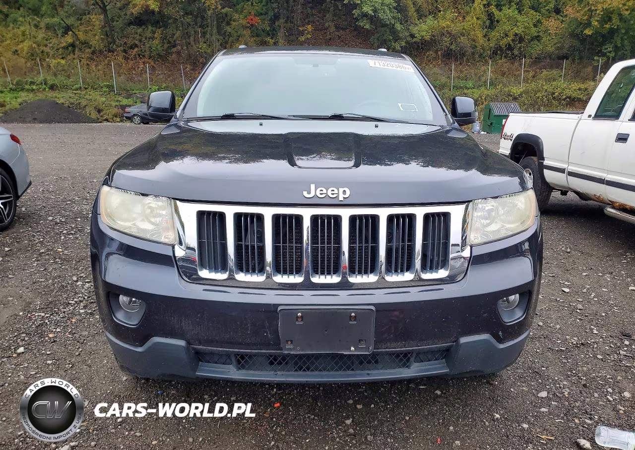 2013 Jeep Grand Cherokee Laredo VIN:1C4RJFAT2DC529941 - 5