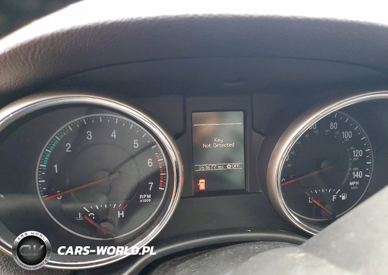 2013 Jeep Grand Cherokee Laredo VIN:1C4RJFAT2DC529941 - 9