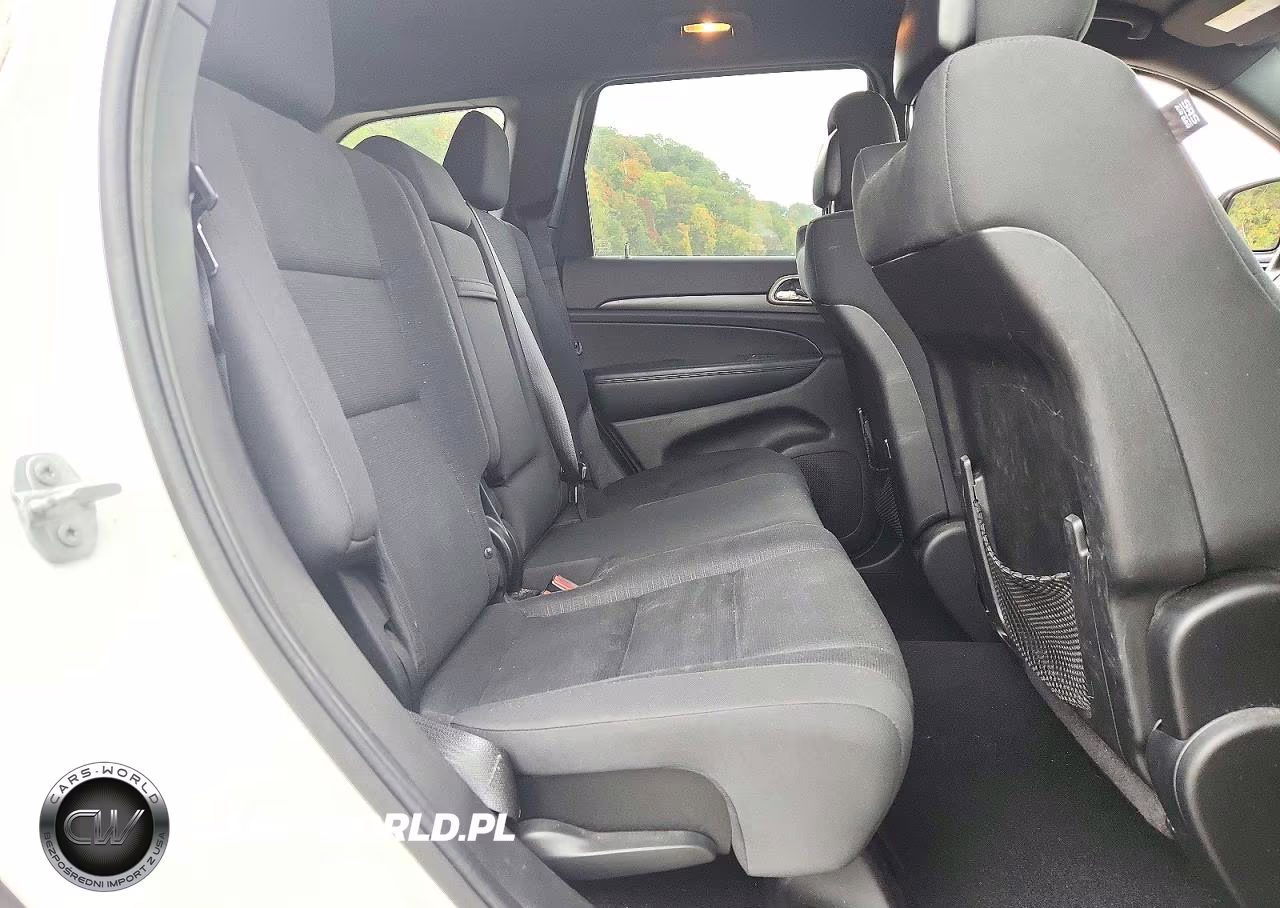 2015 Jeep Grand Cherokee Laredo VIN:1C4RJFAG9FC903225 - 11