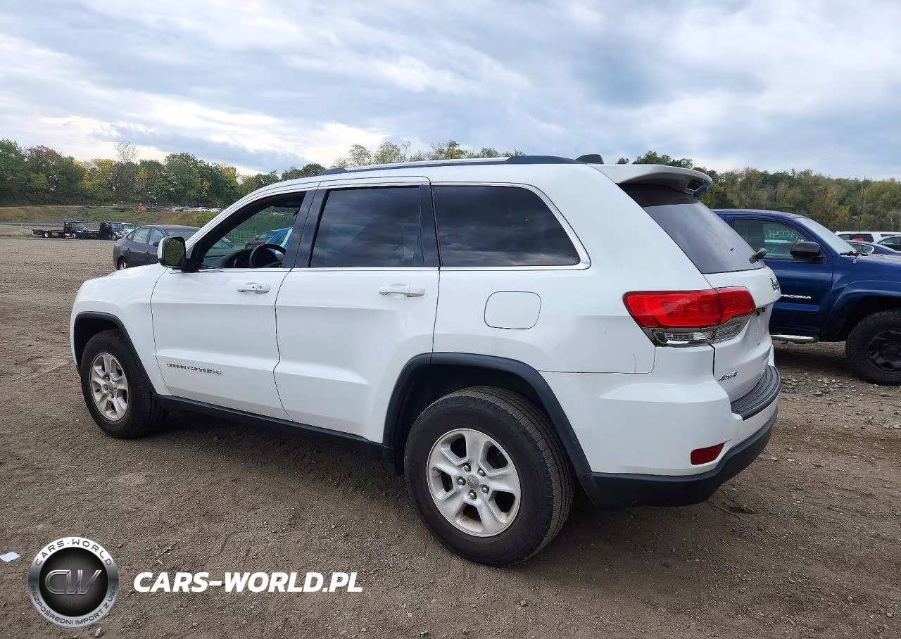 2015 Jeep Grand Cherokee Laredo VIN:1C4RJFAG9FC903225 - 2