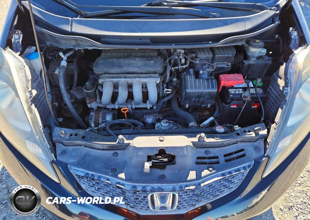 2013 Honda Fit VIN:JHMGE8H31DC074415 - 11