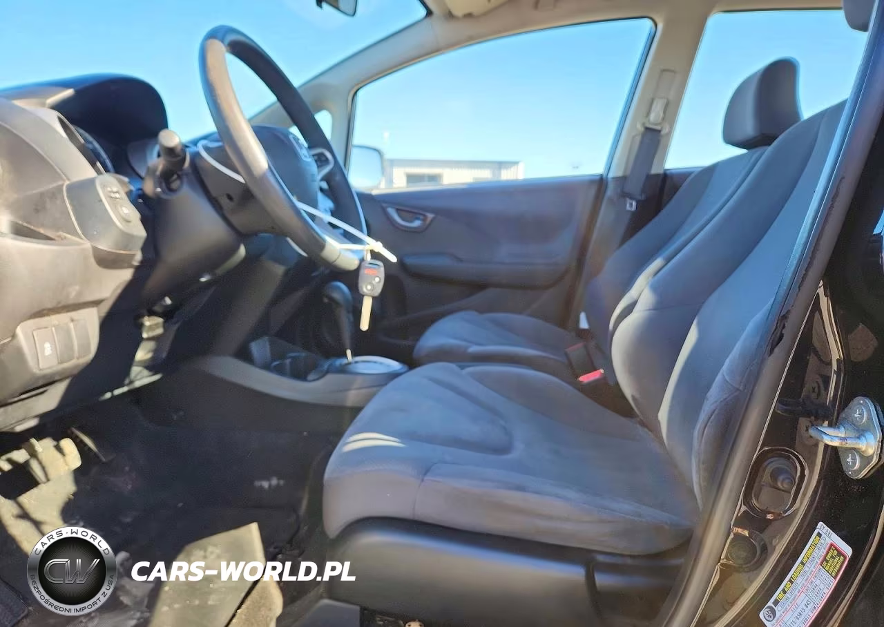 2013 Honda Fit VIN:JHMGE8H31DC074415 - 7