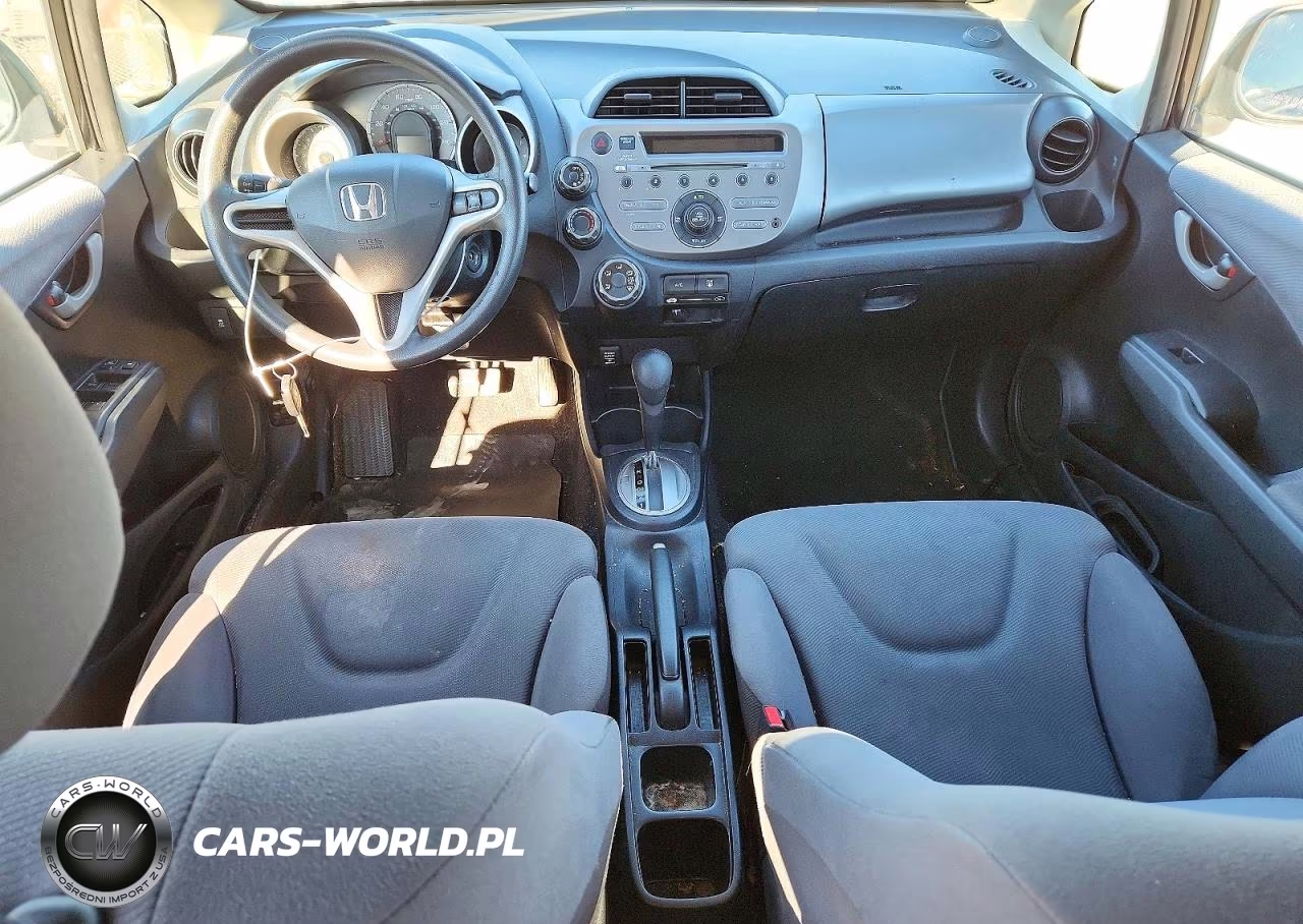 2013 Honda Fit VIN:JHMGE8H31DC074415 - 8