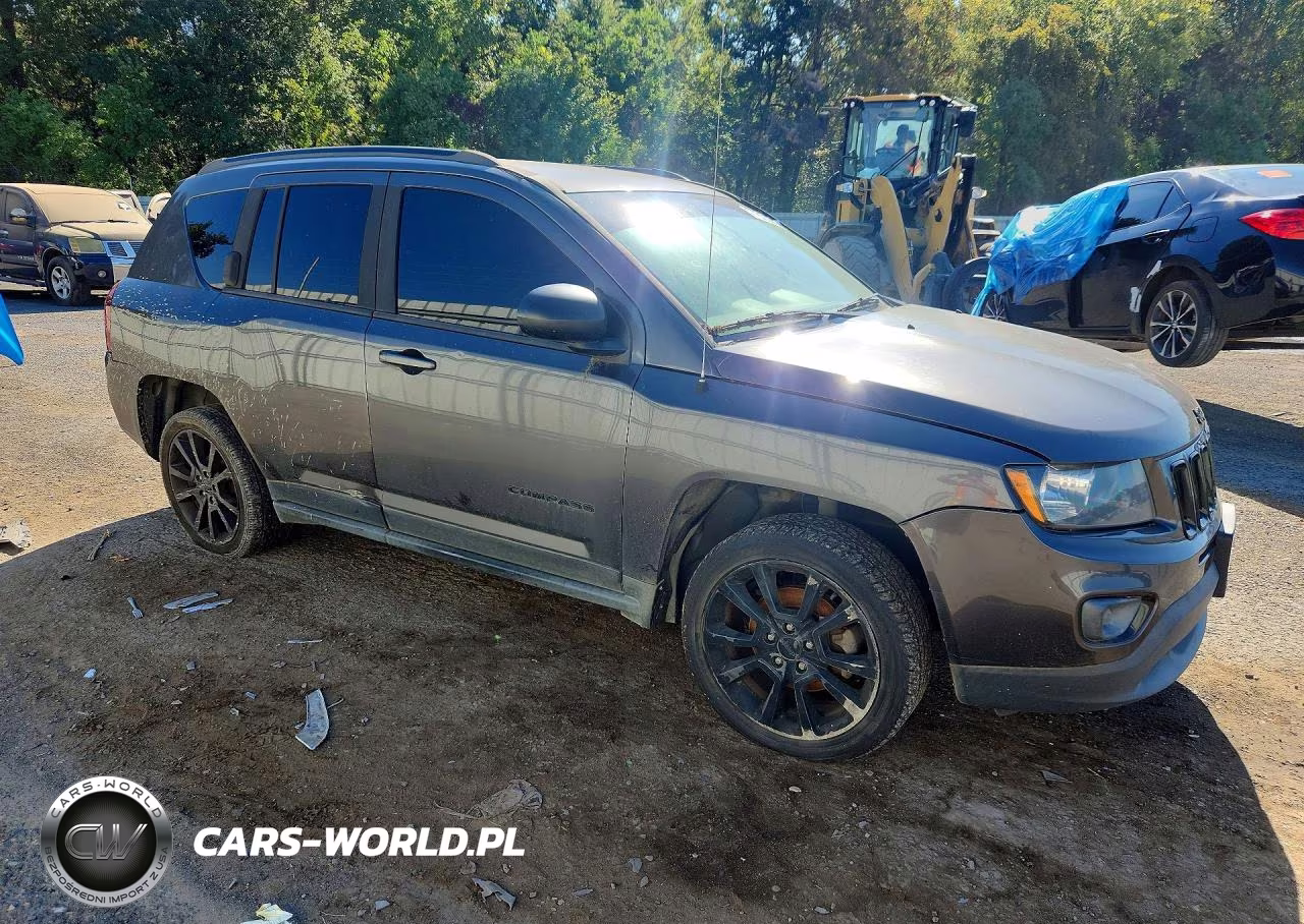 2015 Jeep Compass Sport VIN:1C4NJCBA6FD334903 - 4