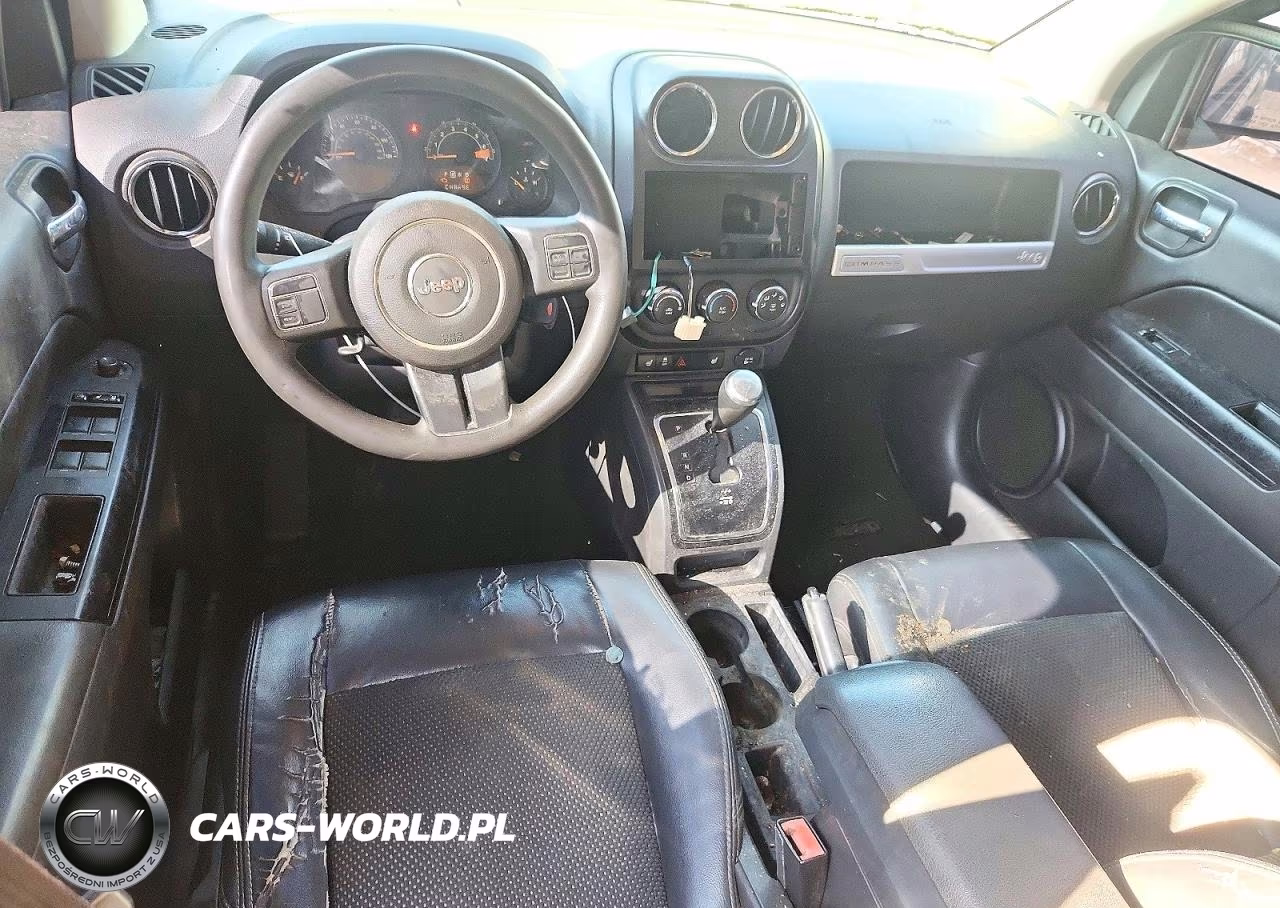 2015 Jeep Compass Sport VIN:1C4NJCBA6FD334903 - 8