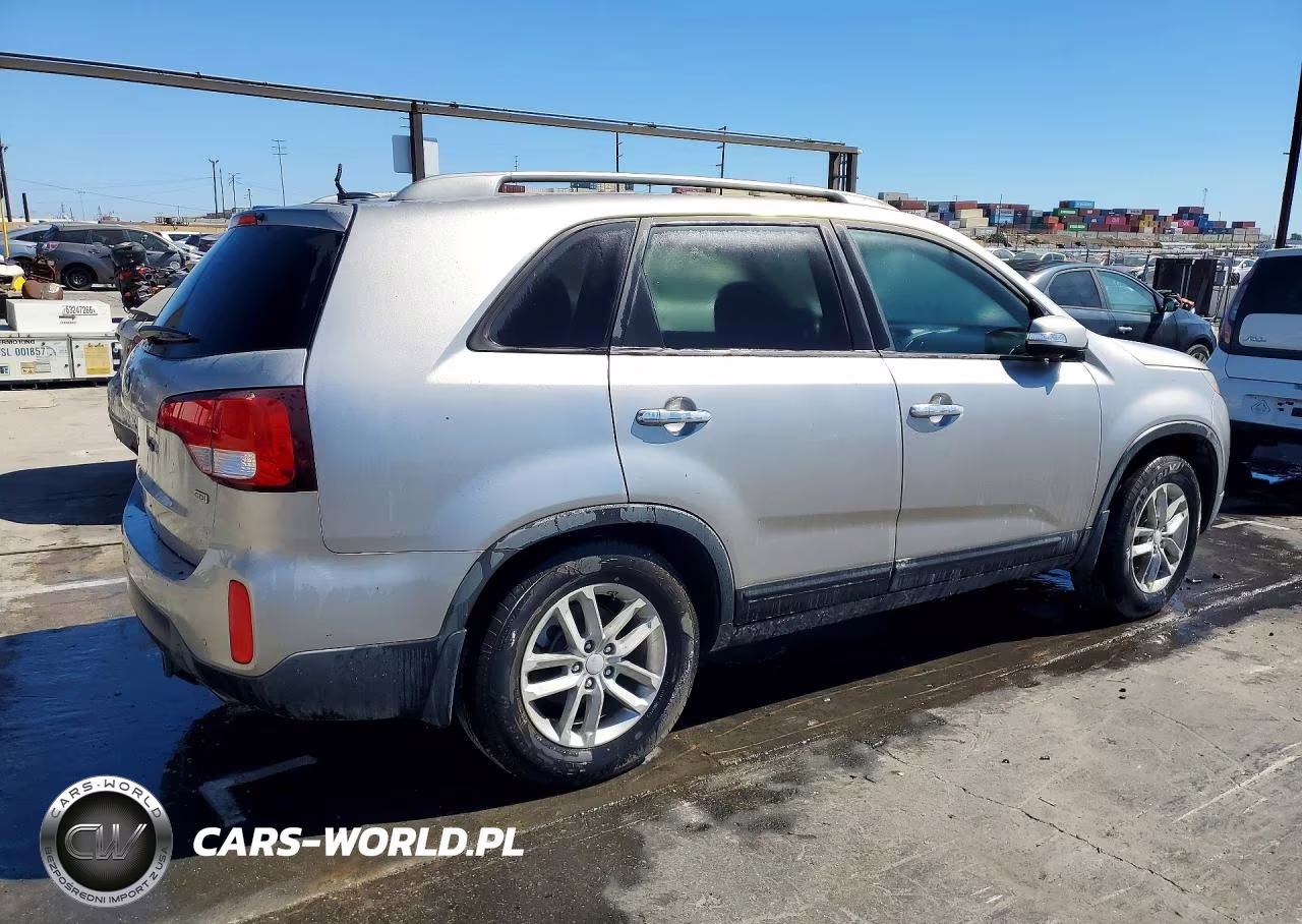 2015 Kia Sorento Lx VIN:5XYKT4A67FG592543 - 3