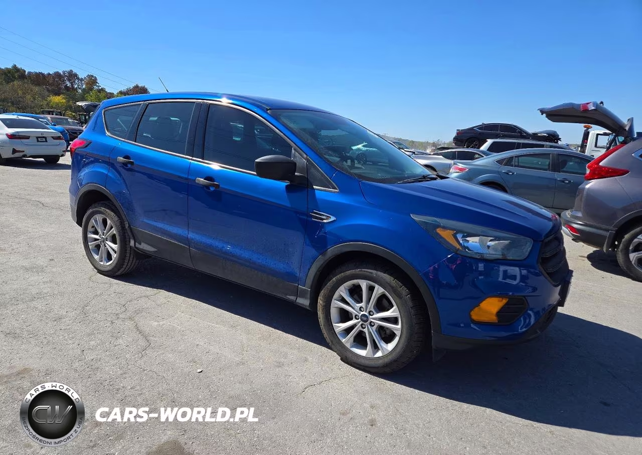 2019 Ford Escape S VIN:1FMCU0F76KUB46819 - 4