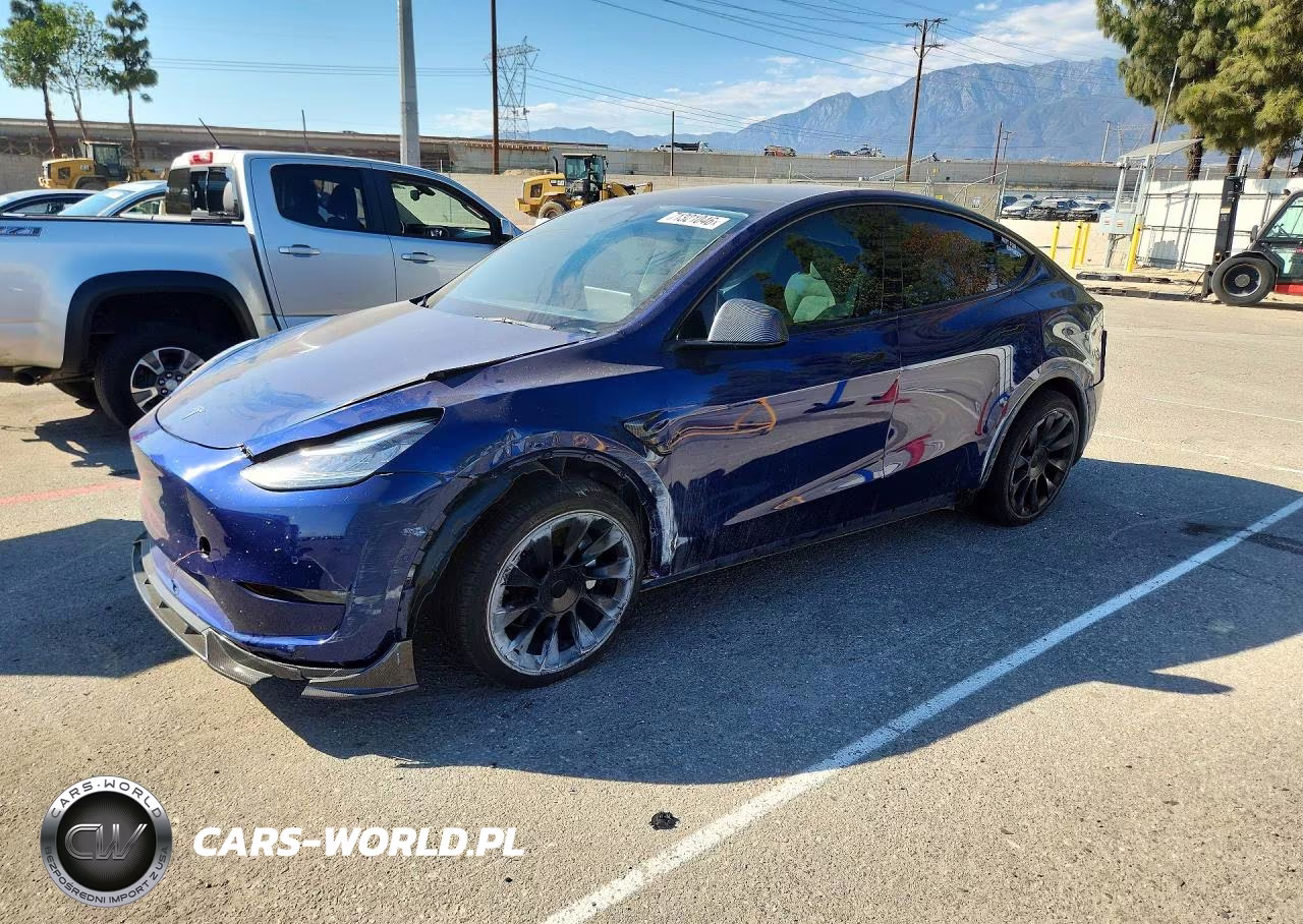 2022 Tesla Model Y VIN:7SAYGDEE2NF439190 - 1