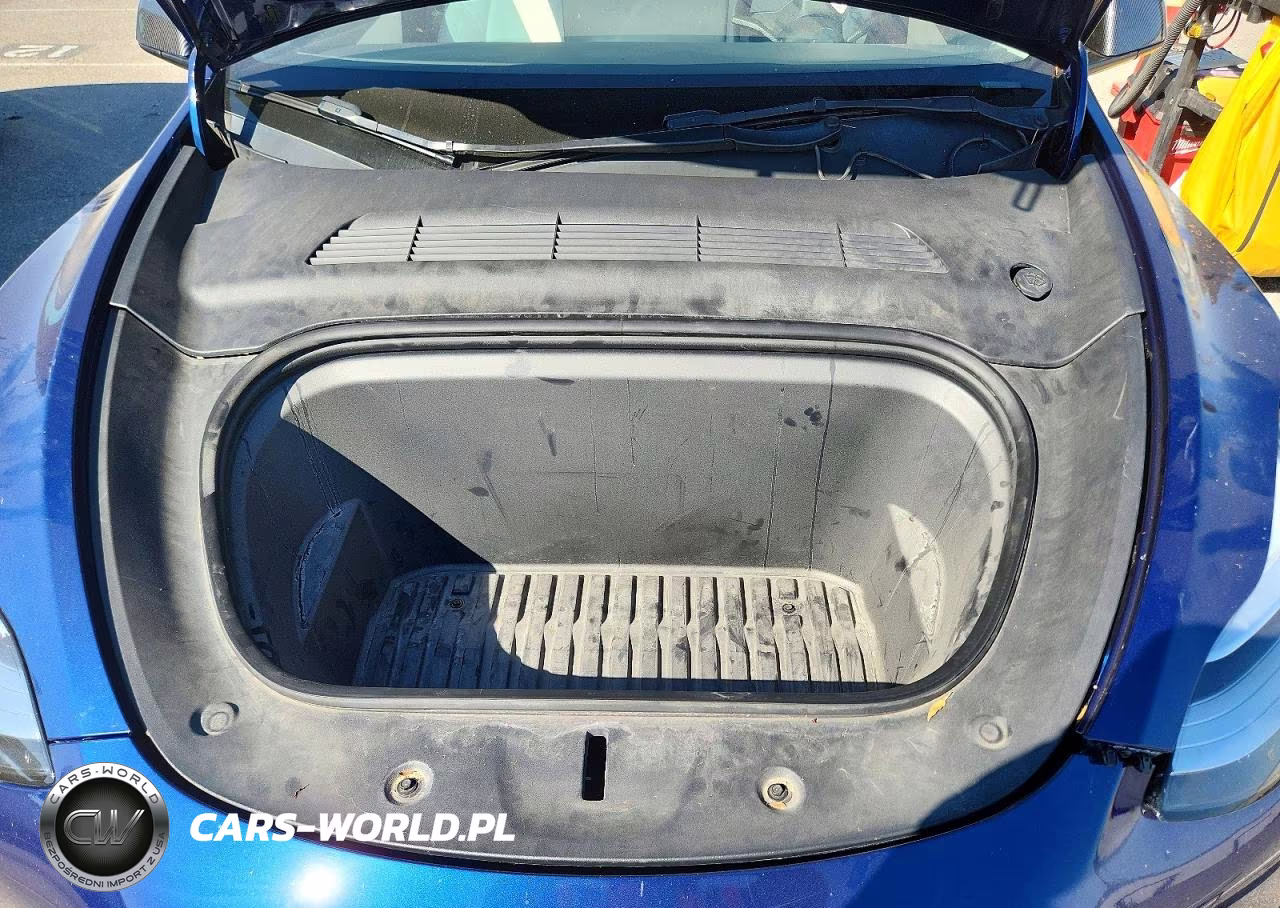 2022 Tesla Model Y VIN:7SAYGDEE2NF439190 - 12