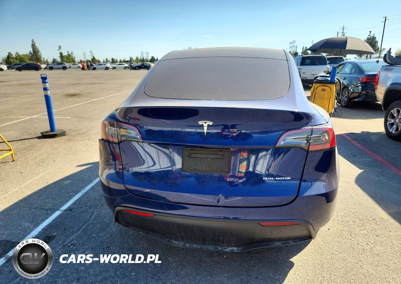 2022 Tesla Model Y VIN:7SAYGDEE2NF439190 - 6