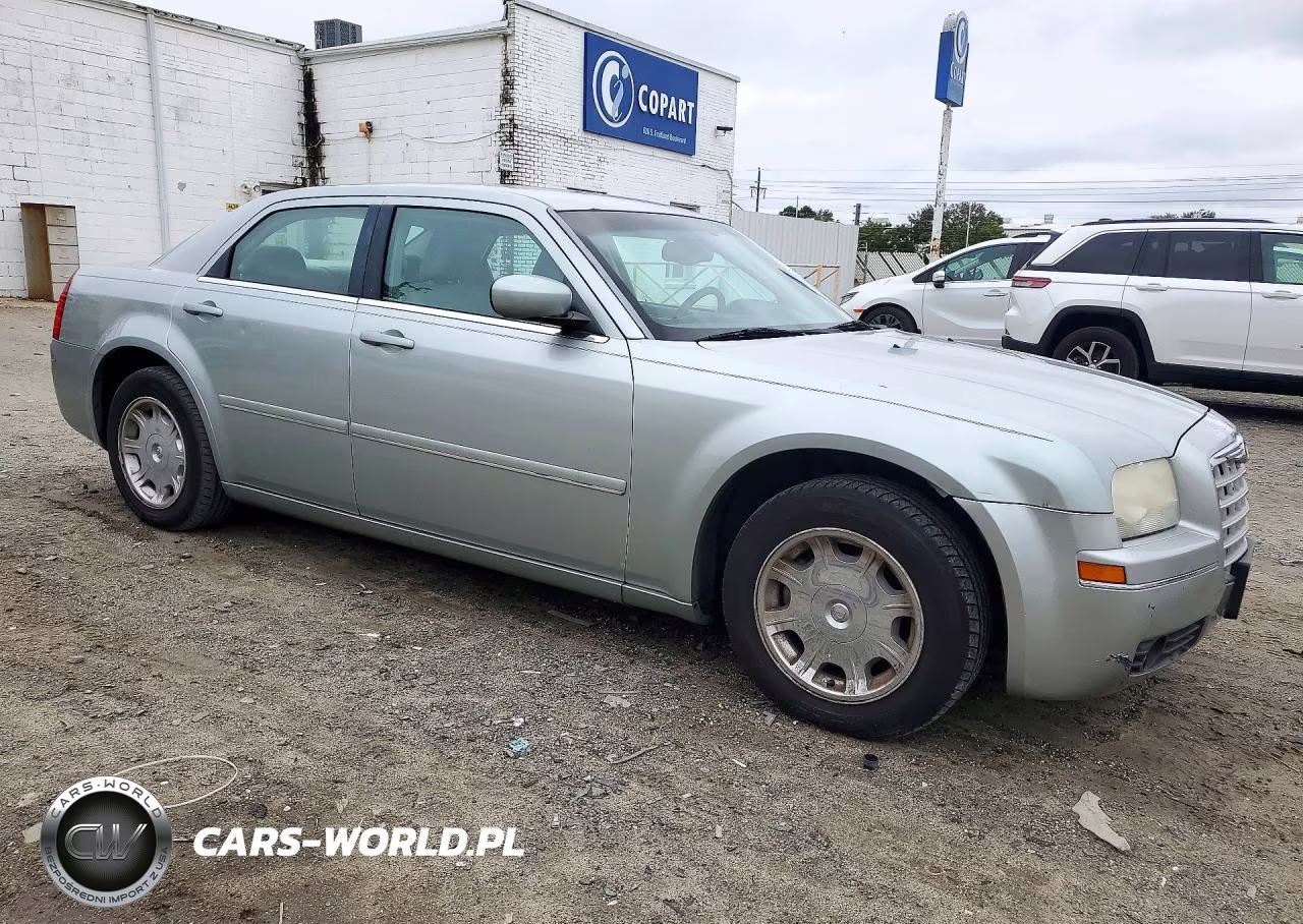 2005 Chrysler 300 Touring VIN:2C3JA53G45H502766 - 4